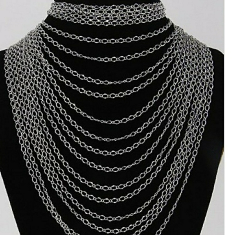 2 necklace set ( necklace and choker)